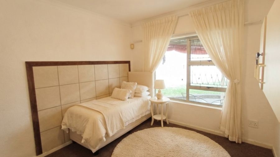 4 Bedroom Property for Sale in Beacon Bay Eastern Cape
